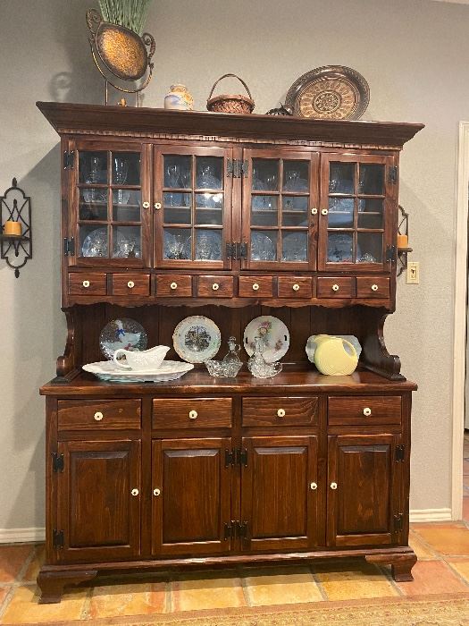 Ethan Allen China Cabinet
