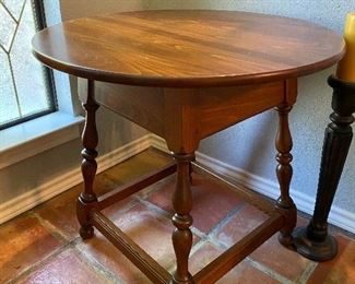 Vintage Round Ethan Allen Accent Table 
