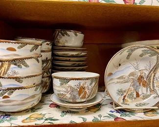 dinnerplates, small rice or tea cups /bowls with saucers, larger salad bowl  size