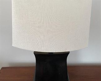 WALTER E SMYTHE TABLE LAMP 1 OF 2