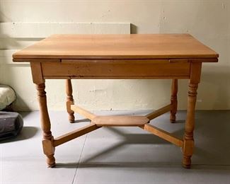 Vintage Expanding Wooden Kitchen Table