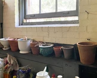 Planters / Flower Pots