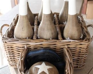 7 piece lawn bowling set with woven basket