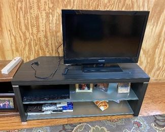 Small tv, tv stand, blueray DVD player