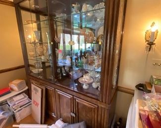 display cabinet