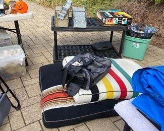 dog beds and accessories