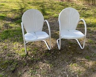 These vintage chairs are in wonderful condition 