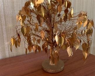 gold leaf tree sculpture with wire