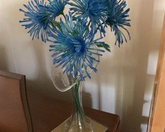 clear vase with artificial flowers