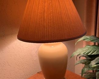 Mercury touch lamp with glass base