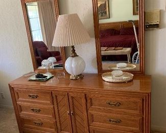 Broyhill Dresser with mirrors