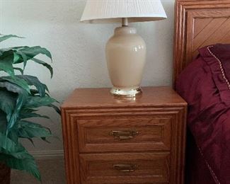 Broyhill 2 drawer night stand with Mercury touch lamp