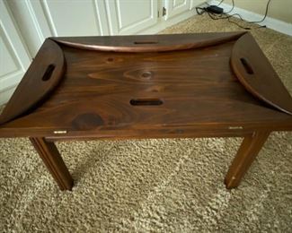 oval table with folding sides - 30 1/2 X 18 X 16 1/2