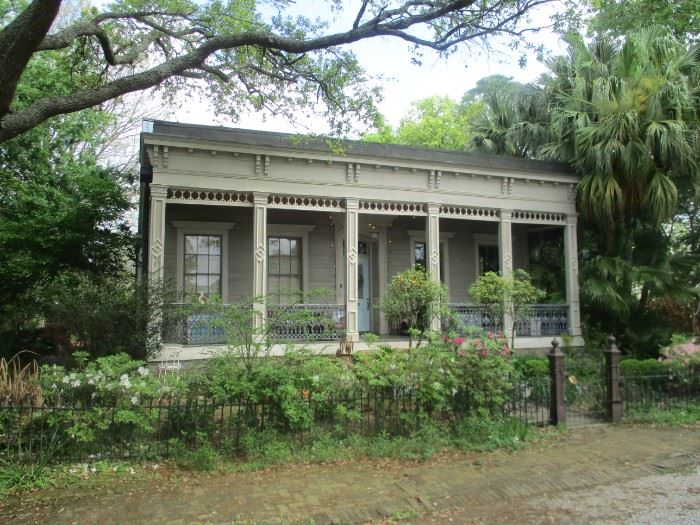 Front of elegant home