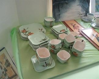 California Weil ware pottery partial set, blossom green design