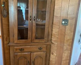 #5	Corner Oak Cabinet w/1 drawer & 2 doors    34x24x72	 $75.00 
