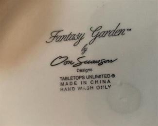 #31	2 handle Hand-painted Pottery by Don Swanson (Tabletops Unltd)  16"Tall	 $30.00 
