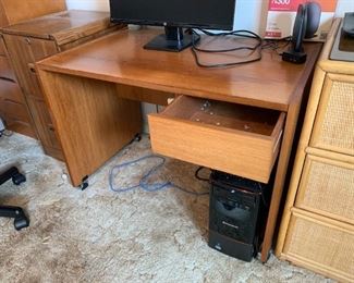 #71	Desk w/ 1 drawer  37x23x26	 $40.00 
