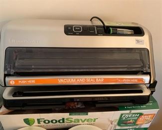 #88	Food Saver 5300 Vac & Seal	 $70.00 
