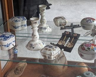 Porcelain trinket boxes. Delft windmill miniature.