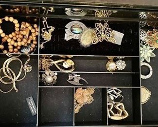 Silver & Gold Necklaces, Earrings, Rings and Bracelets along other types of Jewelry.