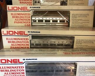 Set of 5 Burlington Aluminum Lionel Train Cars