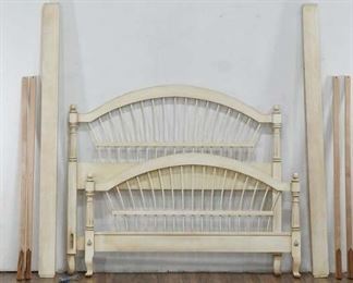 Charming Cottage Style Ethan Allen Complete Queen Size Bedframe