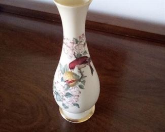 36.     LENOX VASE $10