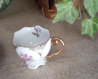 99. COLLECTOR CUP SMALL $ 4