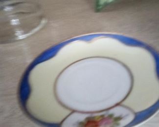 100. COLLECTOR SAUCER $5