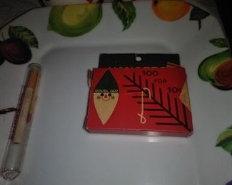 191. VINTAGE ORNAMENT HOOKS $4