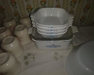 213. CORNING WARE 4 SMALL AND 1 LARGE  $15 FOR ALL