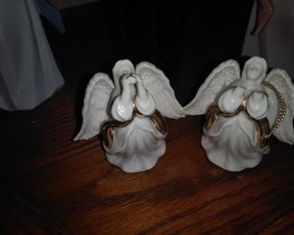 30. PAIR OF ANGELS $4 ABOUT 4" EA. 