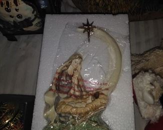 216. ;HOME INTERIER NEW $10