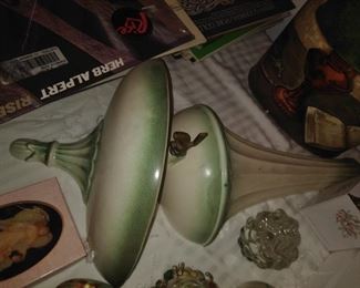 219. VINTAGE WALL Hanging $10