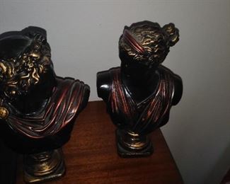 233.  2 book ends $20