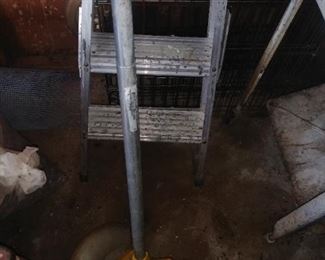 266. electric weed eater $15