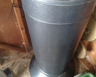 268. leaf container $10