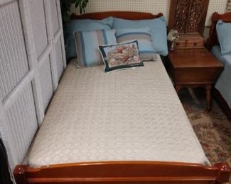 Solid Maple Twin Bed