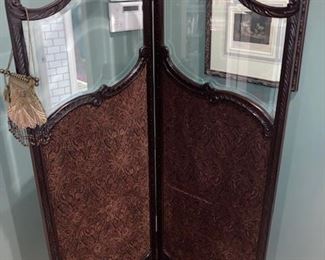 Antique screen with beveled glass