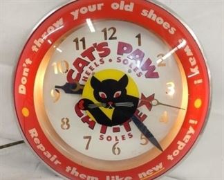 15IN CATS PAW NEON CLOCK