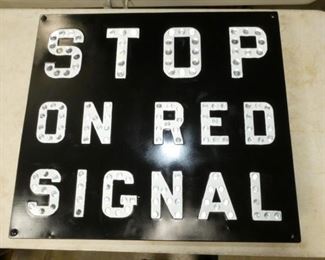 26X22 TOP ON RED SIGNAL W/ CAT EYES