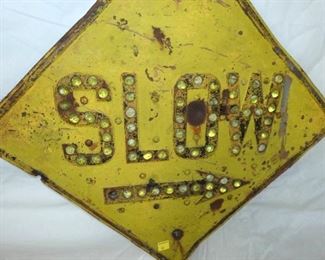VIEW 2 CENTER SLOW SIGN