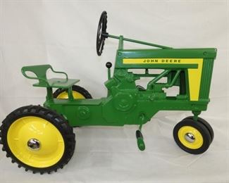 JOHN DEERE #620 RESTORED TRACTOR