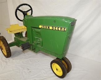 VIEW 3 SIDE 1 John Deere 20