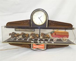 20X35 BUDWEISER CLYDESDALE LIGHT/CLOCK