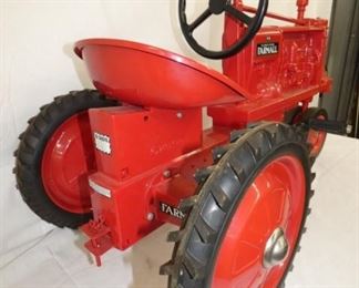 VIEW 4 BACK VIEW FARMALL IH F-20