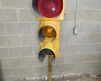 STOPLIGHT ON STAND