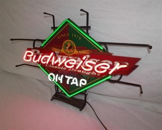 VIEW 2 CLOSEUP BUDWEISER NEON