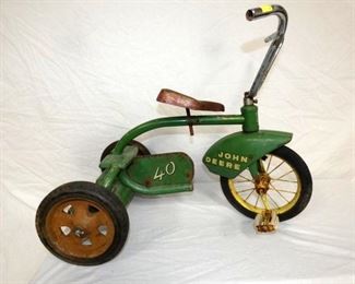 John Deere 40 TRICYCLE